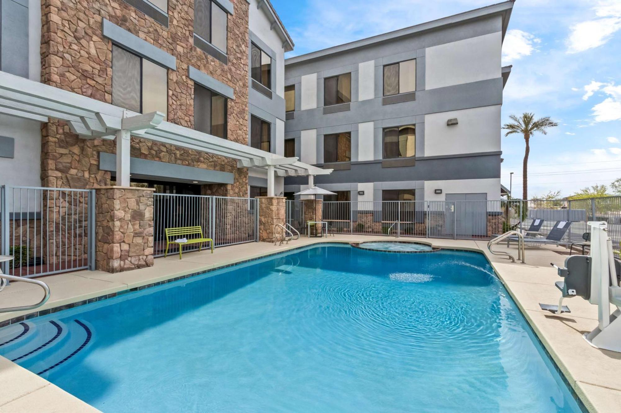 Spark By Hilton Phoenix East Mesa Eksteriør billede